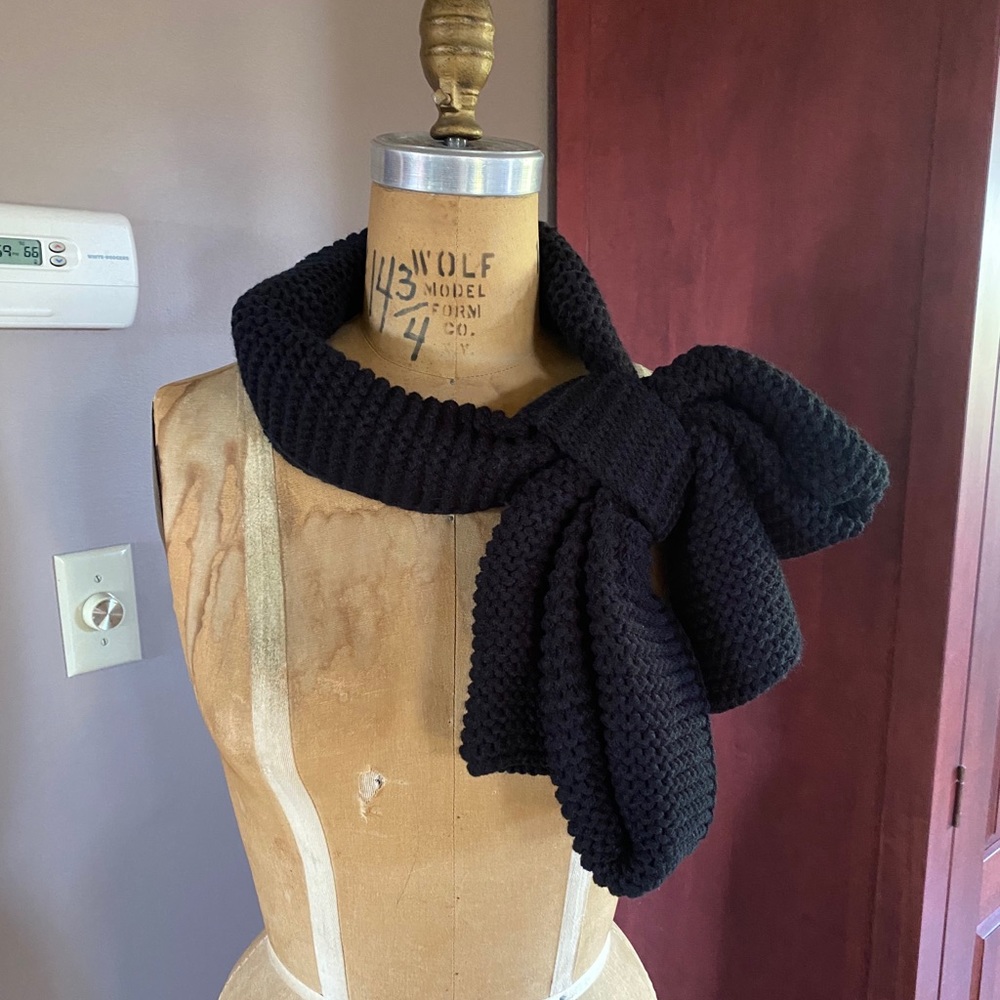 Black Knit Scarf